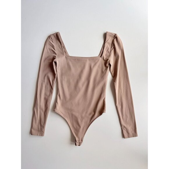 Aritzia BABATON Contour Nude Jersey Square Neck Long Sleeve Bodysuit, Size XS - Picture 1 of 15